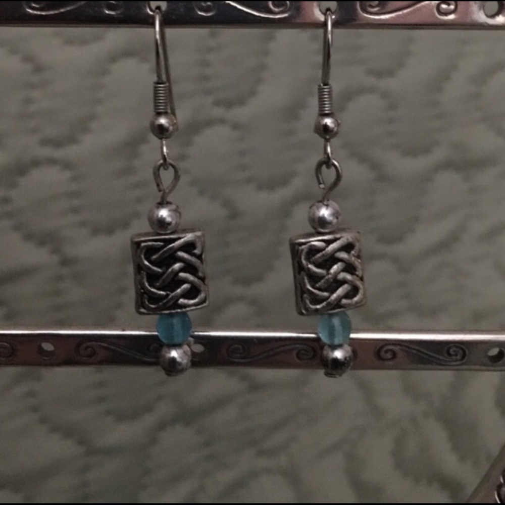 ** SOLD**Fashion Earrings